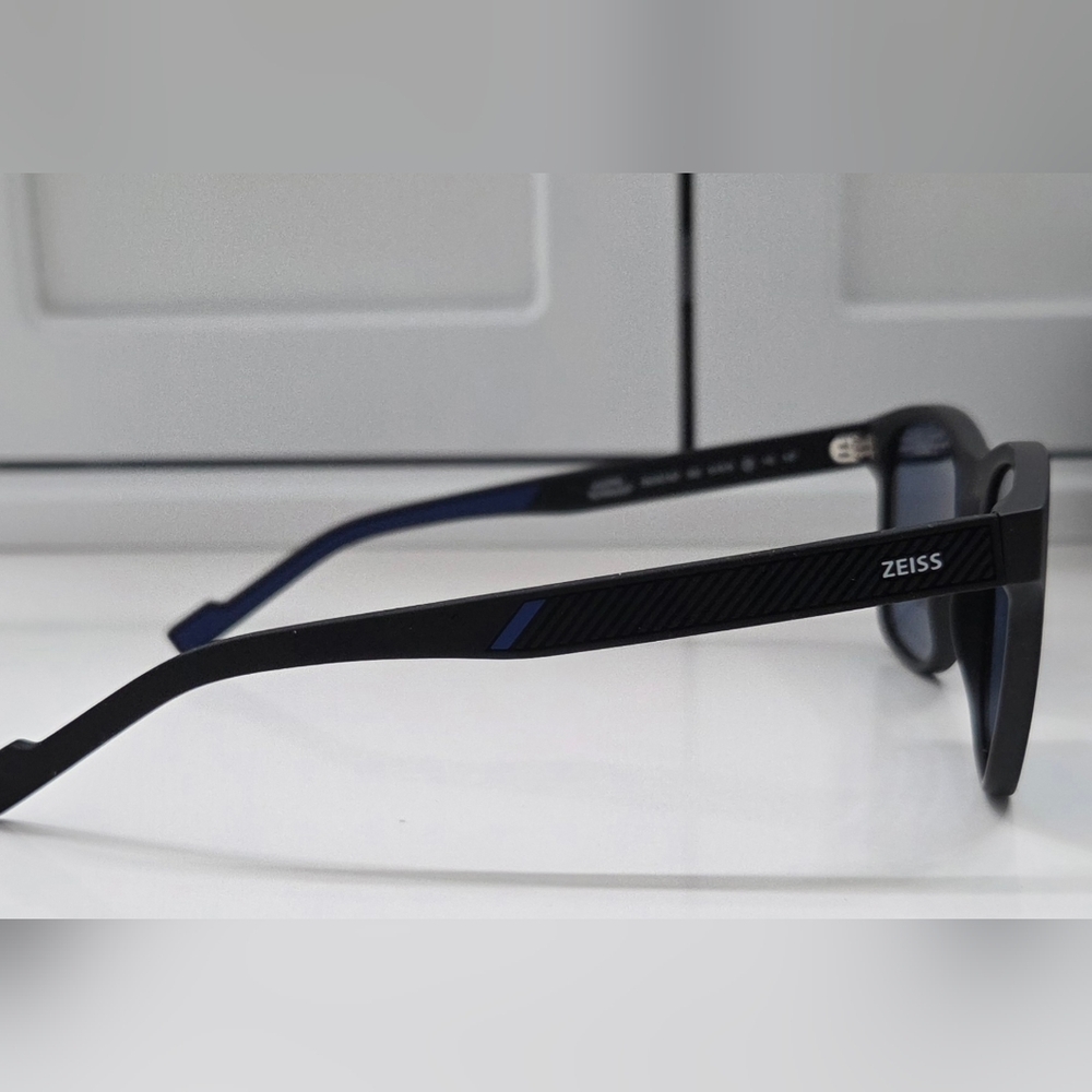 Zeiss LightPro Polarized Sunglasses Black Blue Lens NWT w/ Case - Picture 6 of 11